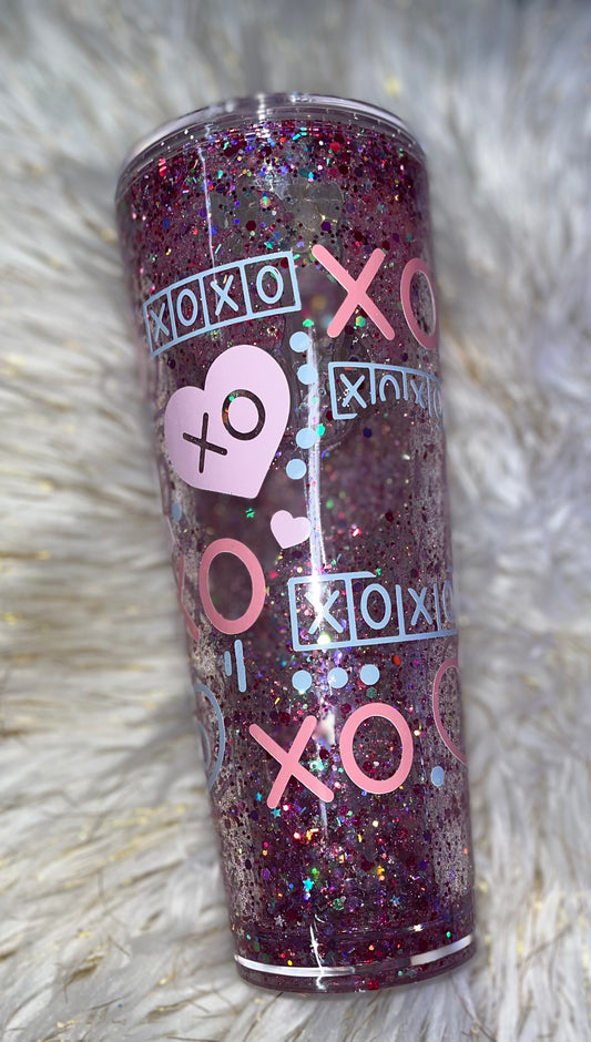 XOXO Glitter SnowGlobe Tumblers- Glitter snow glove